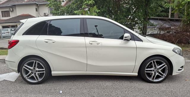 2012 Mercedes Benz B200 BlueEFCY SPRTS TOURER - 4