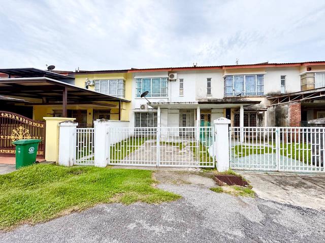 MURAH🔥 RENOVATED Double Storey Bandar Tasik Kesuma Fasa 3C, Semenyih 1