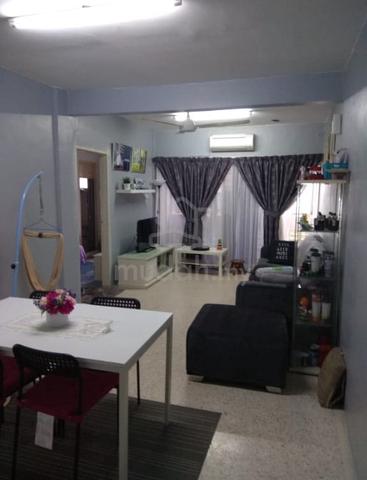 Mutiara Court 1