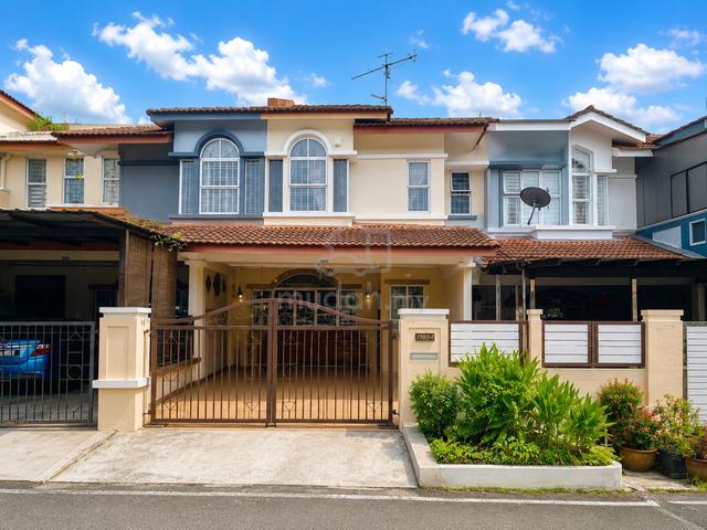 Jalan Merpati, Bandar Putra, 2 storey terrace, New renovation, 4-bedro 1