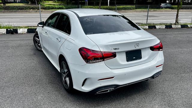 Murah Mercedes Benz A180 SEDAN AMG FULLOAN OFFER - 2