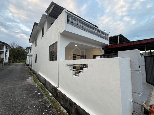 Jalan Bunga Kertas, Taman Sri Muhibbah, Kulai, Johor. 🔚END LOT🔚 1