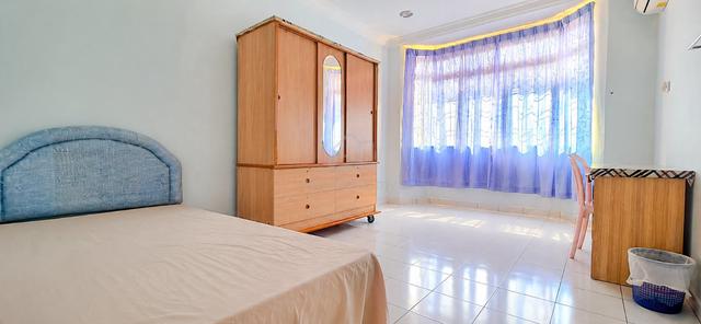 SPACIOUS FURNISHED COMMON ROOM FOR RENT | 🏡 Kingfisher Park 1