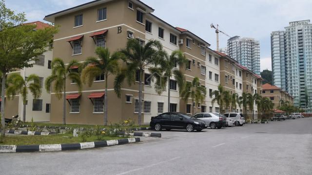 Permai Lake View Apartment 1