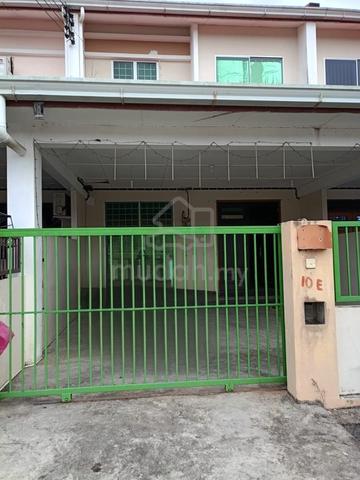 Double Storey House for Rent 1