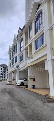 3 Storey Link House Krystal Court Sungai Nibong furnished For Sale 1