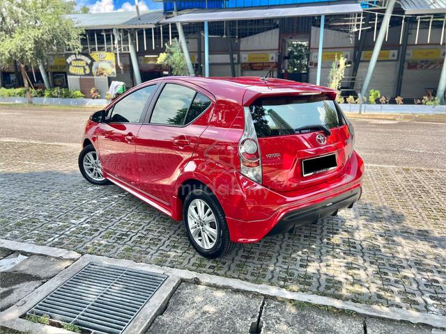 2013 Toyota PRIUS C 1.5 TRD (A) NEW BATTERY & ABS - 5