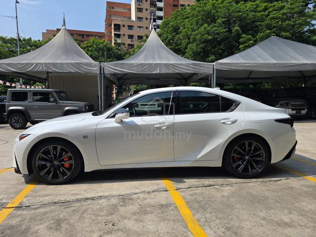 2023 Lexus IS300 2.0 F-SPORT Ready Stock 5A/13k km - 2