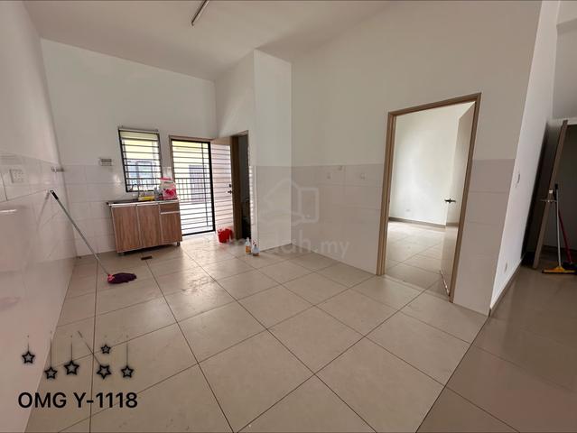 Kota Bayuemas 2Storey 24x80 4r3b Basic Unit For Rent 1