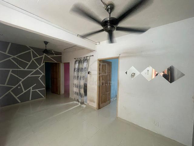 Palma Apartment (Bandar Country Homes) 1