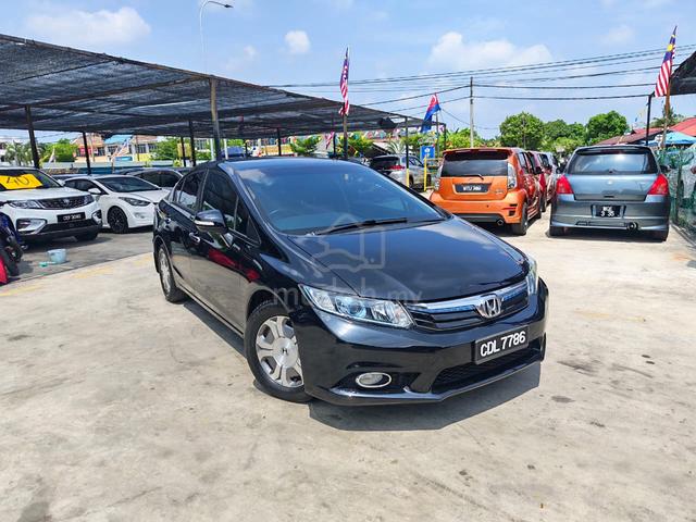 2013 Honda CIVIC 1.8 (AUTO) - 1