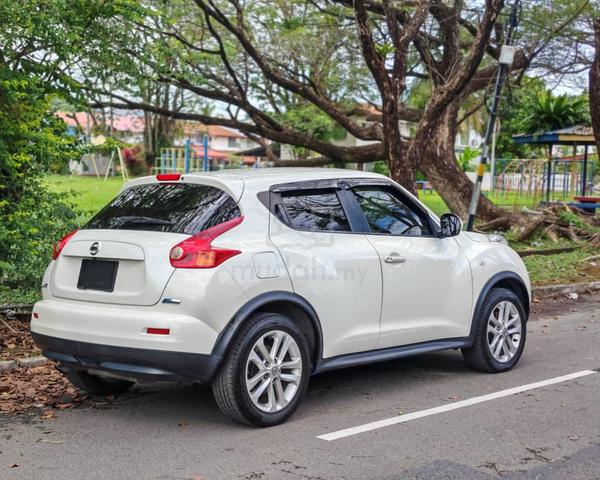 Nissan JUKE 1.6 DIG-T ALL-MODE URBAN PREMIUM - 4