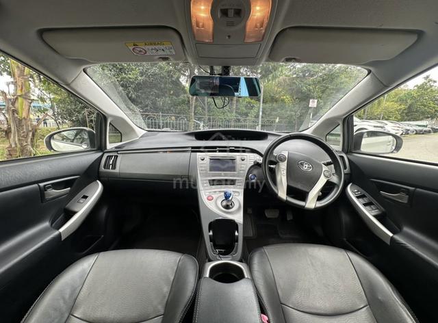 2013 Toyota PRIUS 1.8 LUXURY (HYBRID) LOAN/CASH - 5