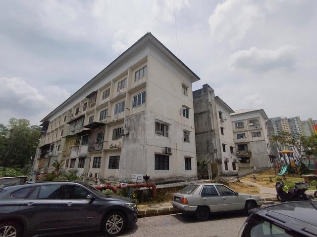 Desa Petaling Flat 1