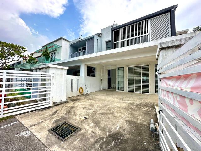 CORNER UNIT, 2 STOREY TERRACE ABADI HEIGHT Puchong 4