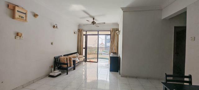 E-Park Condominium 1