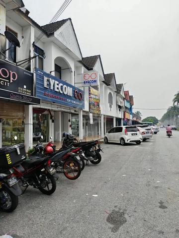 By Roadside Good Location Parit Buntar Shop Lot For Rent 1