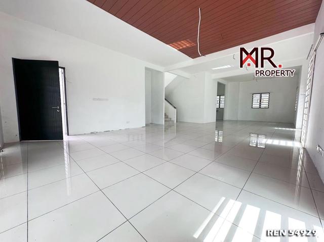 EASY ACCESS Double Storey Bungalow House Fairfield Villas FOR SALE 1