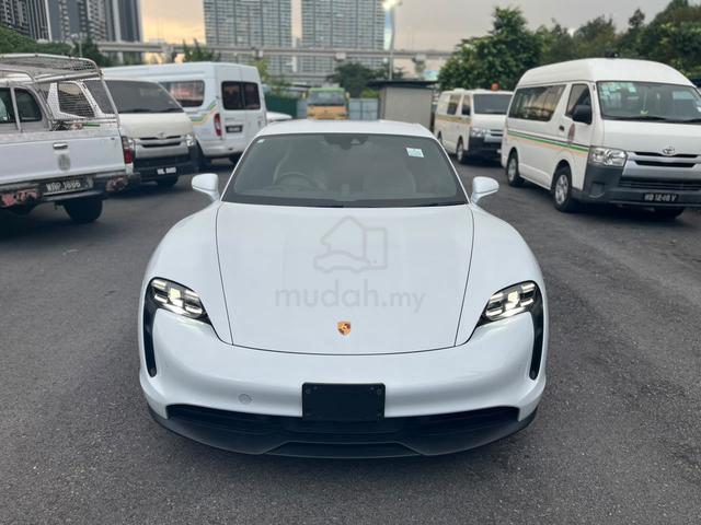 2023 Porsche TAYCAN/ 17k km/ BOSE/ S.CHRONO/ UNREG - 2