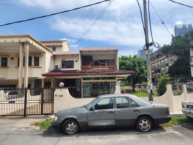 Corner lot house for sale Sentul jalan uion 1