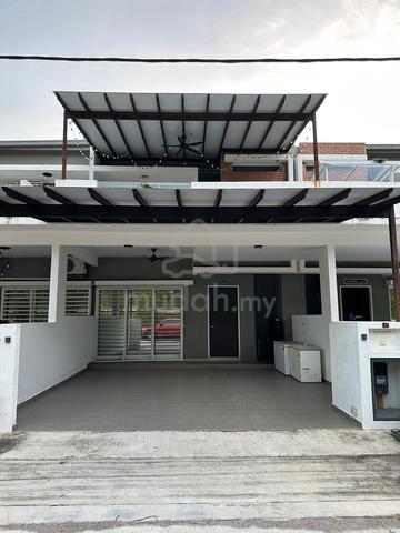 Gated & guarded 2 storey intermediate terrace house 1