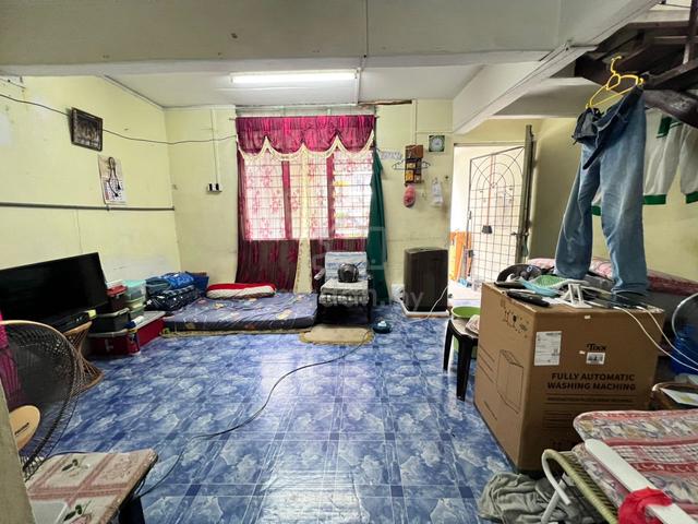 Double Storey Low cost /Taman sri jaya 4
