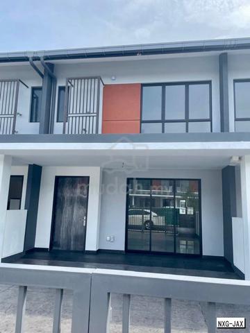 Brand New!! 20x75 4R3B Casira 3 Bukit Raja 2Sty House Klang 1