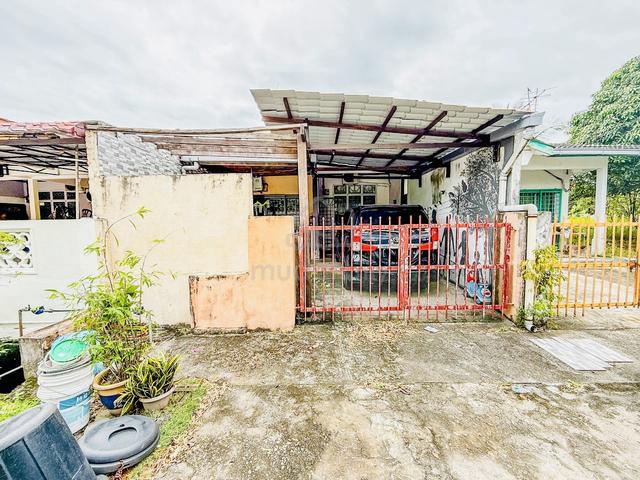 FACING OPEN! FREEHOLD Single Sty Taman Sri Bayu, Bagan Lalang, Sepang 1