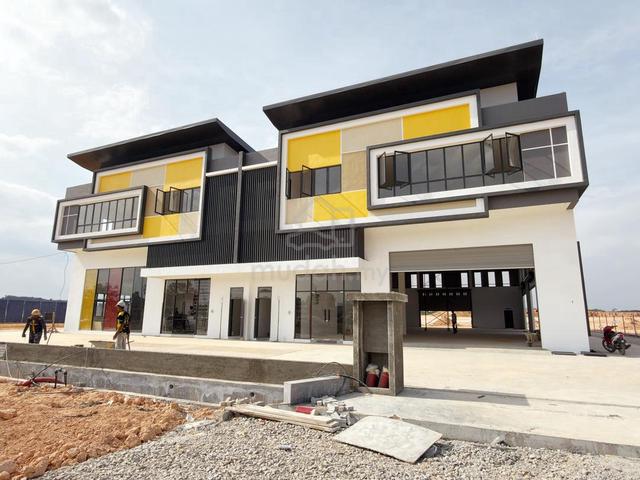 Facing Main Road High Rental 2 Storey Factory 35x90sqft Ayer Keroh 1