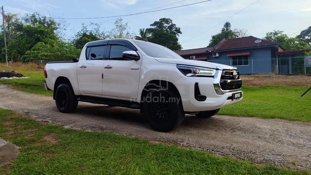 2022 Toyota HILUX 2.4 V DOUBLE CAB 4X4 (A) - 1