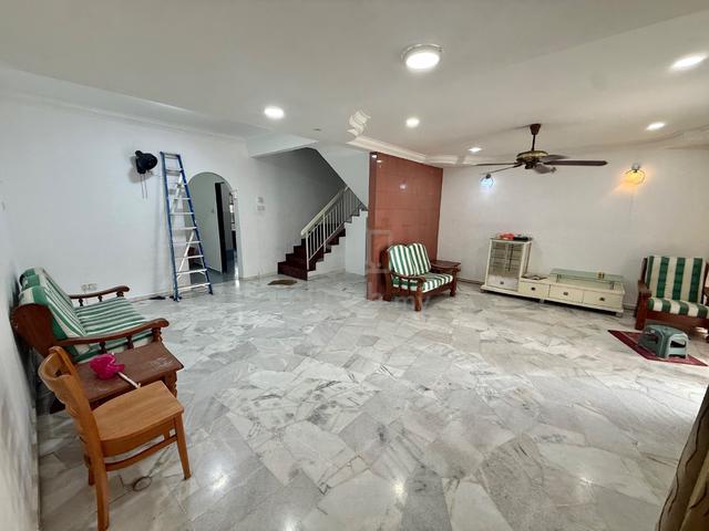 Bandar Indahpura Jalan Teratai Double Storey For Rent 1