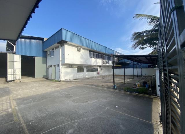 1.5 Sty Semi D Factory Balakong Cheras Jaya 1
