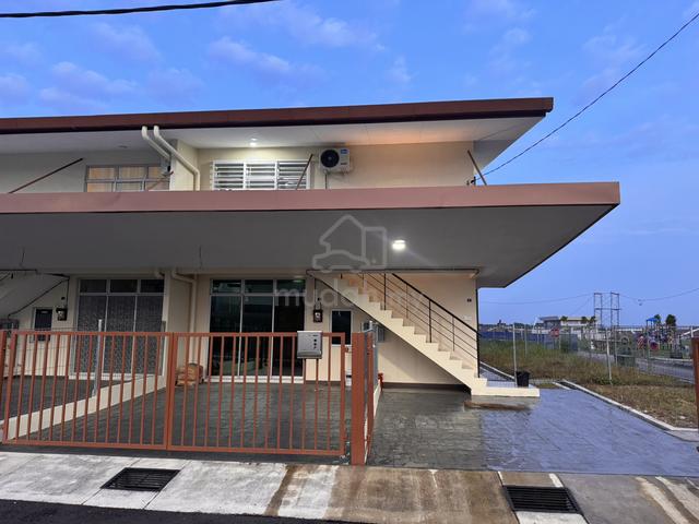 Townhouse Corner Lot. kasa height, Alor gajah. 1