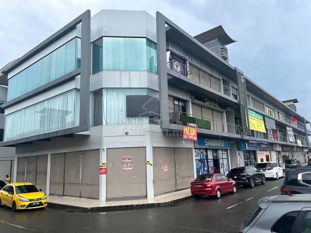 88 marketplace/Shop office/Corner/1st Floor 1