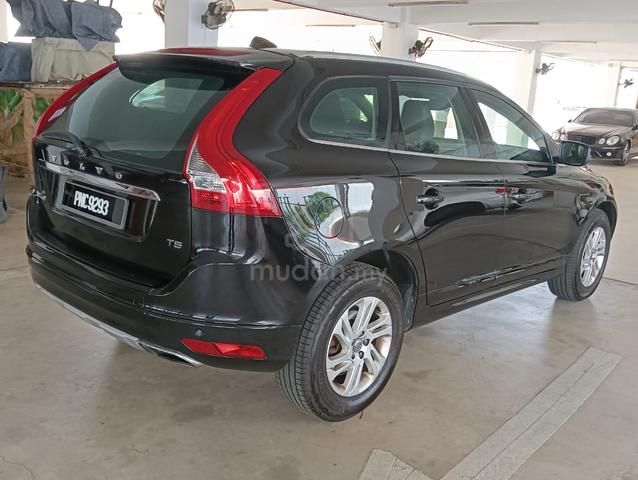 ONE OWNER.2016 Volvo XC60 2.0 T5 ,E Drive , - 4