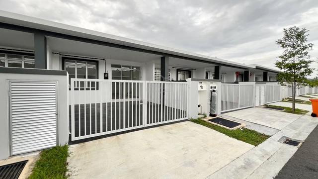 [Below RM300K‼️] FULL LOAN Rumah di Pulau Indah 20x70 ada Security🔥 1