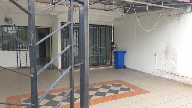 High Rental Yield | Tenanted Freehold Double-Storey Terrace –Shah Alam 1