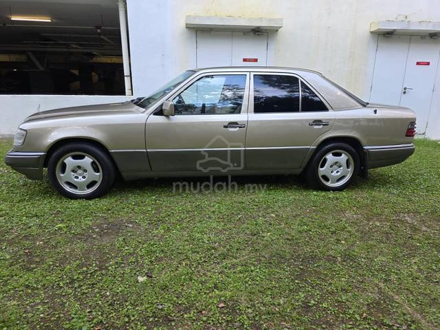 1995 Mercedes Benz E-CLASS 2.2 220 (CKD) W124 (A) - 2