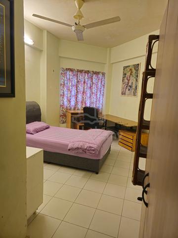 Large Room 1