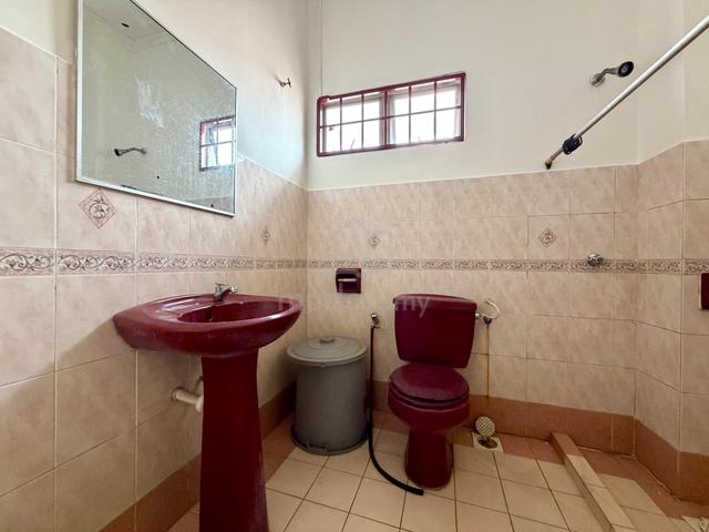 Limited End Lot Bandar Tun Hussein Onn Terrace House 1