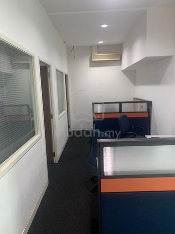Pulau Tikus / 2 Storey Commercial Title Bungalow / Main Road 1