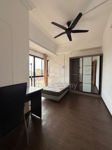Fully Furnished Selangor Klang Room For Rent 1