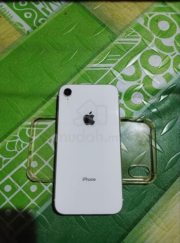 iphone xr 64gb - photo 3 of 3