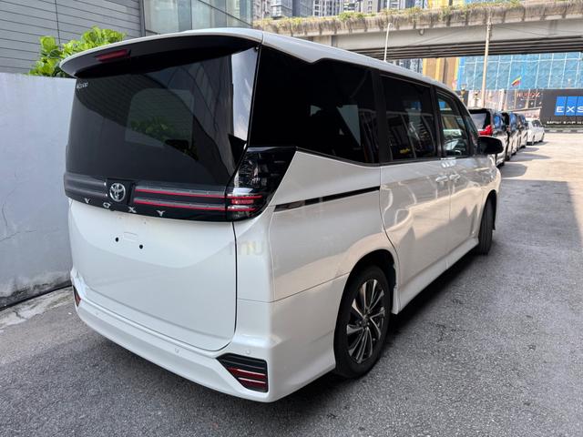 2022 Toyota VOXY 2.0 S-Z (A) - 5