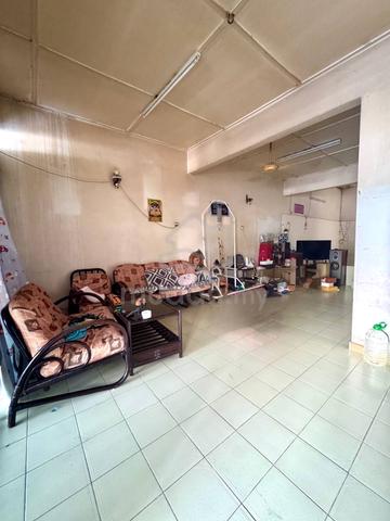 FULLY RENOVATE ! Freehold , ada 1 Loteng 1