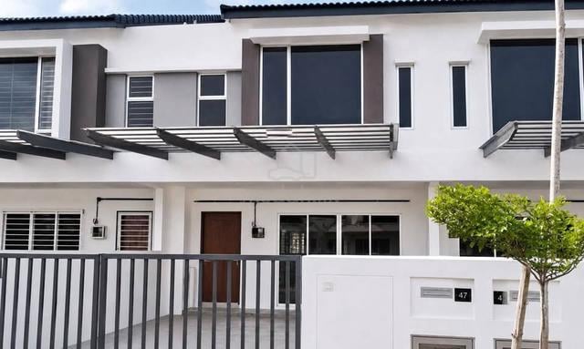 (Nice Unit} DOUBLE STOREY HOUSE Alam Sutera Aquila, taman puncak alam 1