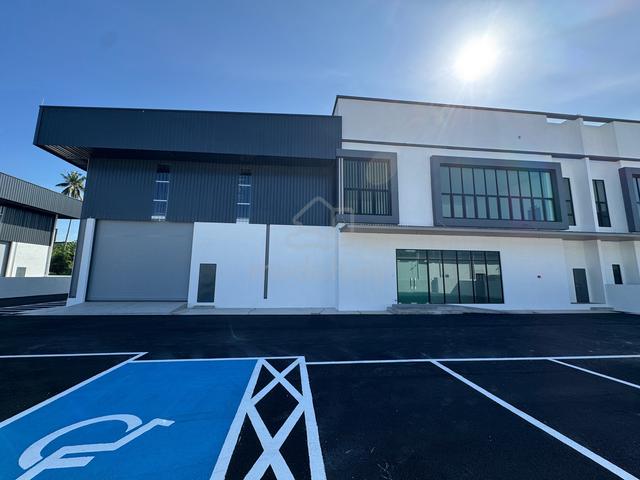 1.5 Storey Semi-D Factory For Rent at Bukit Minyak 1