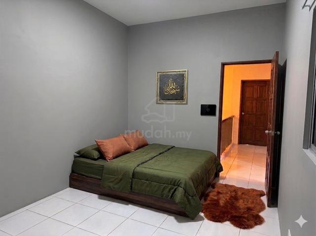 Bilik Master Aircond (Wanita Bekerja) Taman Aquila Alam Suria

 1
