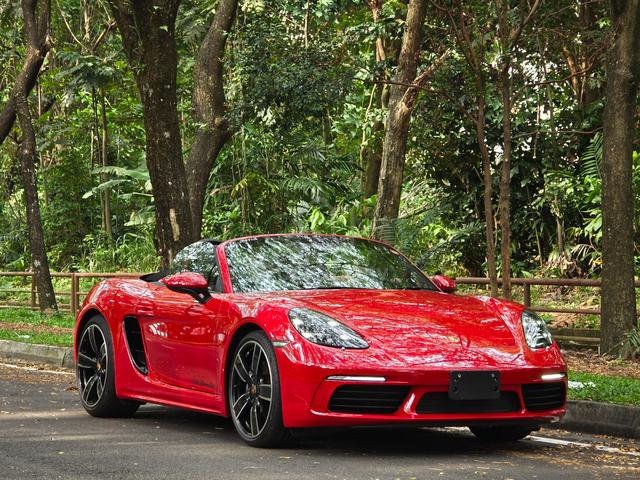 2022 Porsche 718 Boxster 2.0 (PDK) UNREG Burmester - 1