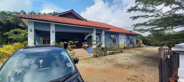 Banglo Besar Dan Tanah 1 Ekar, Batu Pahat, Johor 2